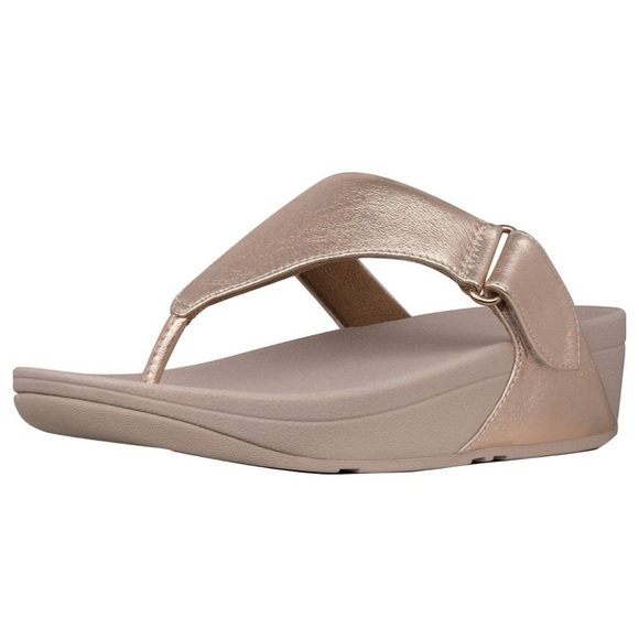 FitFlop Women's Sarna Toe Thong Sandal Color: Rose Gold size 8 - Picture 1 of 10